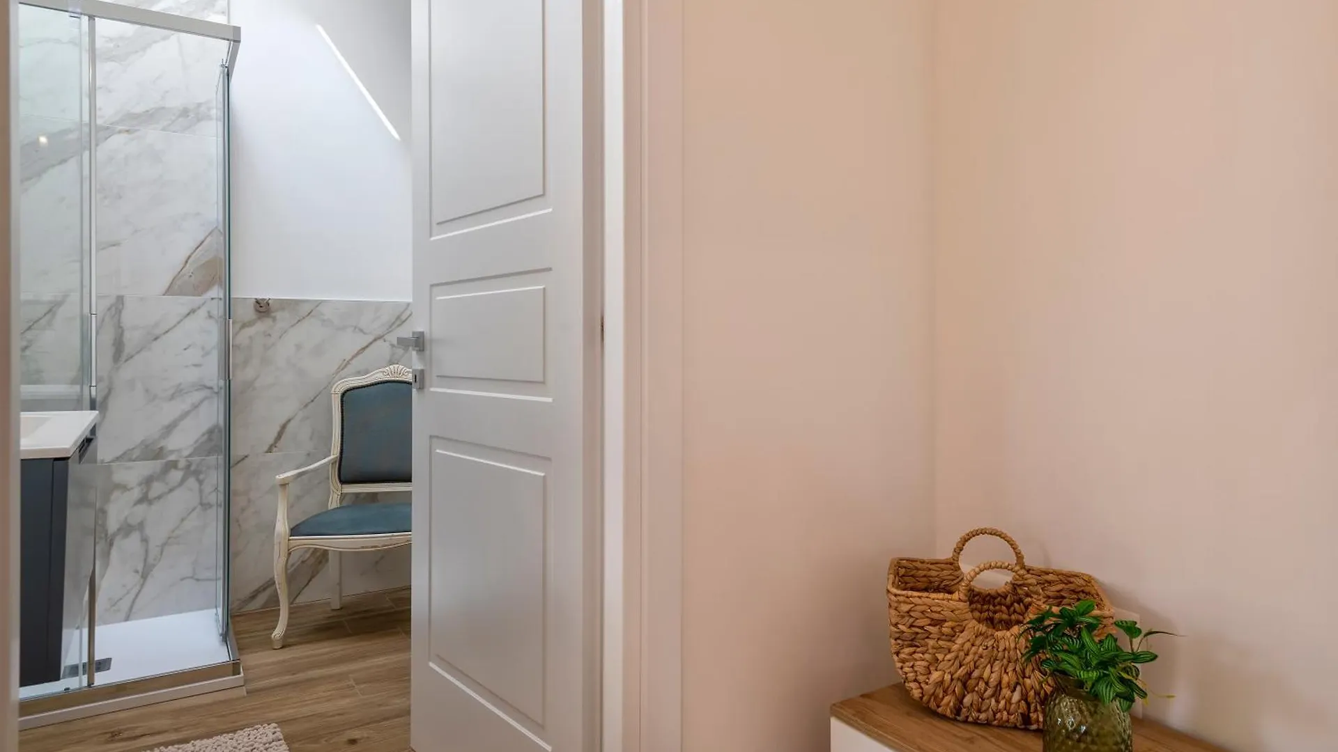 Delia'S Home Alghero Italia